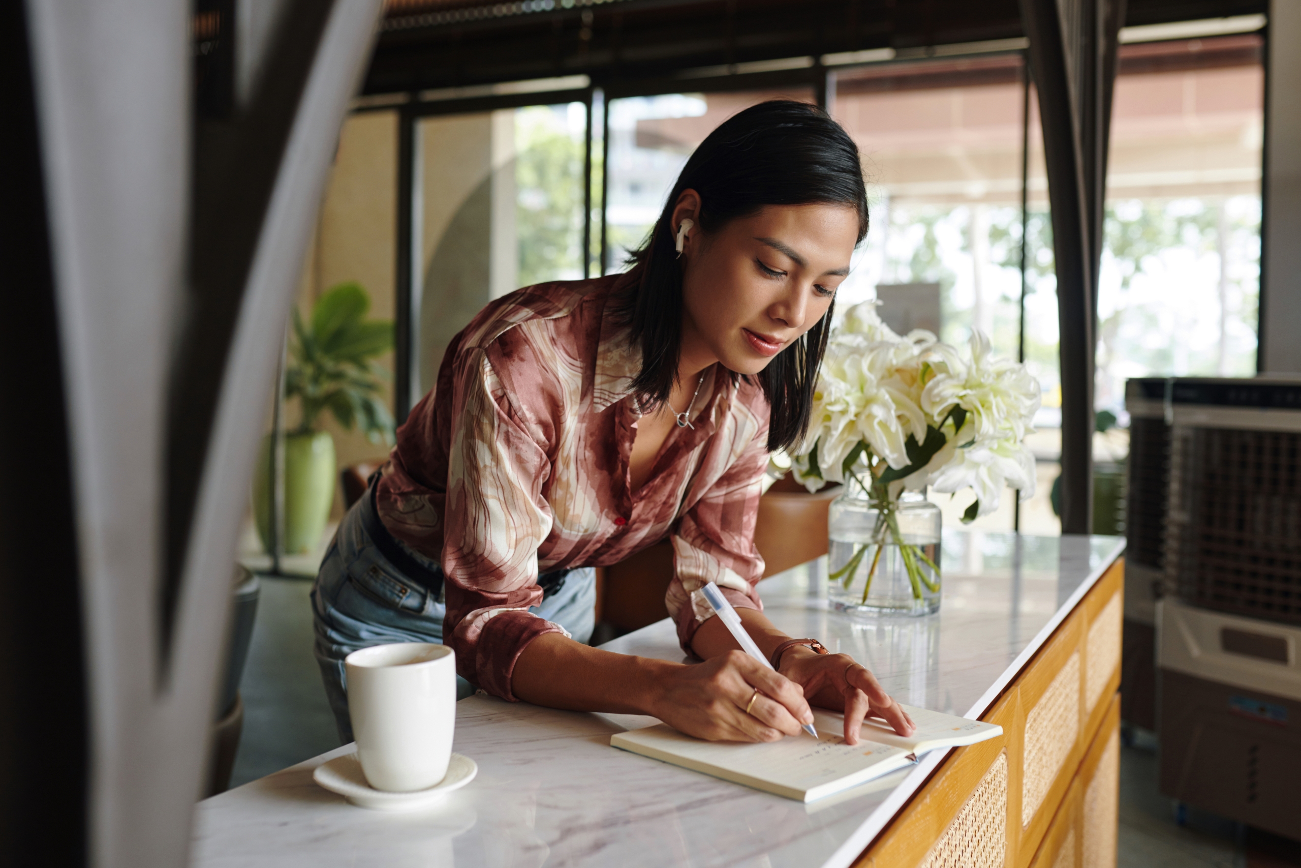 How Solo Entrepreneurs Are Launching Profitable Mobile Car Detailing Services Without Heavy Startup Costs